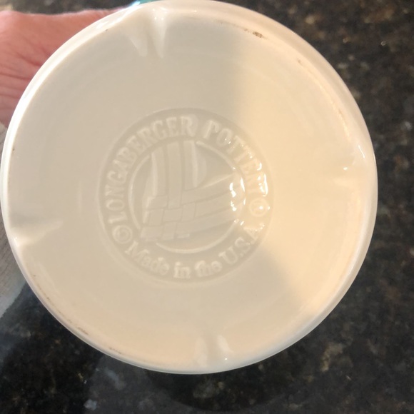 Longaberger 1 pint Pottery Crock 3.5” Tall x 4.5” Diameter. Ivory color - Picture 2 of 3